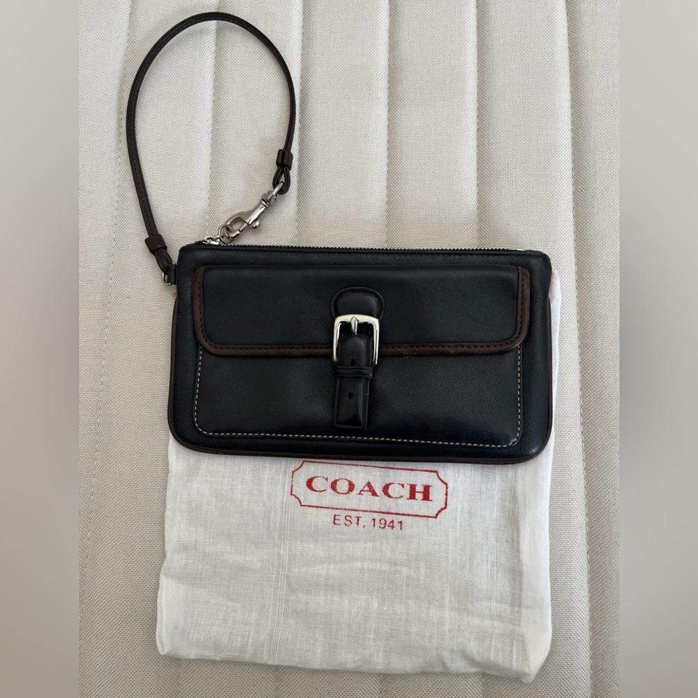 Coach Brown Leather Strap Wristlet Vintage Magnetic Snap Zipper Top W/dust Bag